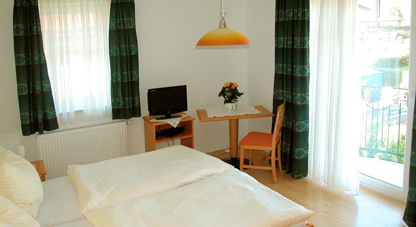 Pension Hiesel-Villa Untersbergblick Anthering ห้อง รูปภาพ