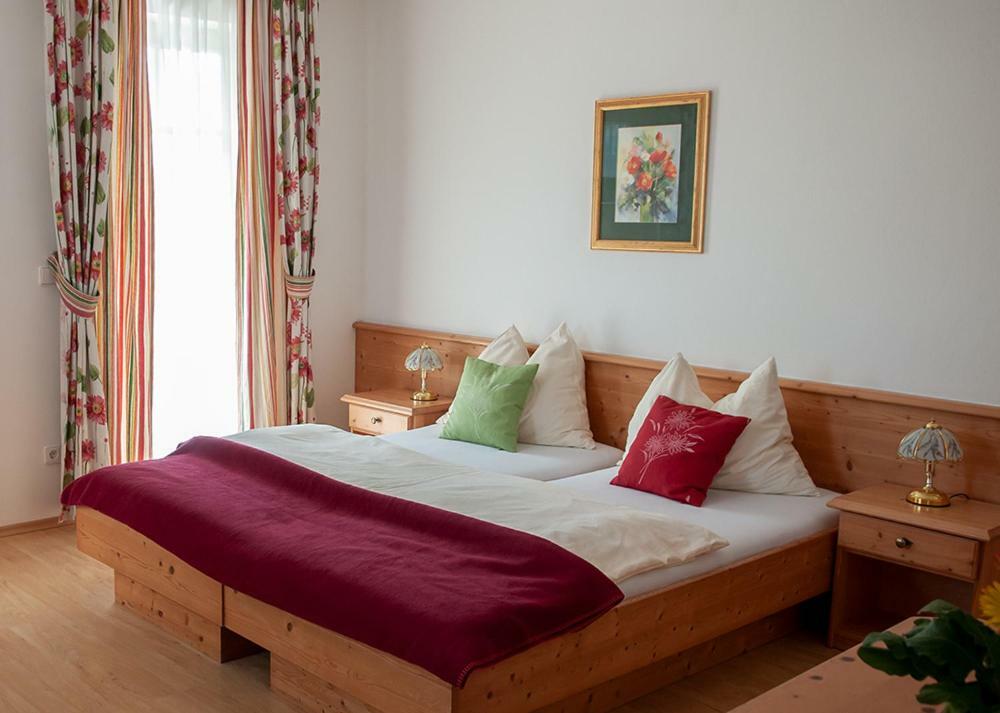 Pension Hiesel-Villa Untersbergblick Anthering ภายนอก รูปภาพ